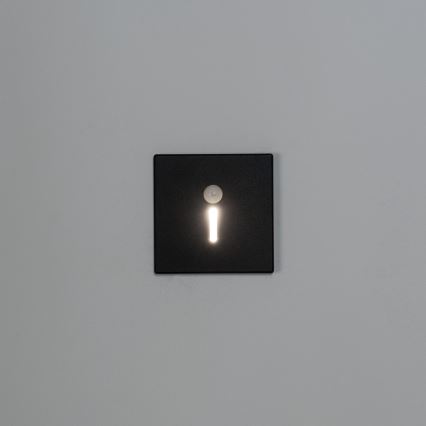 LED svjetiljka za stepenište s senzorom pokreta i sumraka MAGNIK LED/1,7W/230V 2700/3300/3900/4600/5700K crna četvrtasta