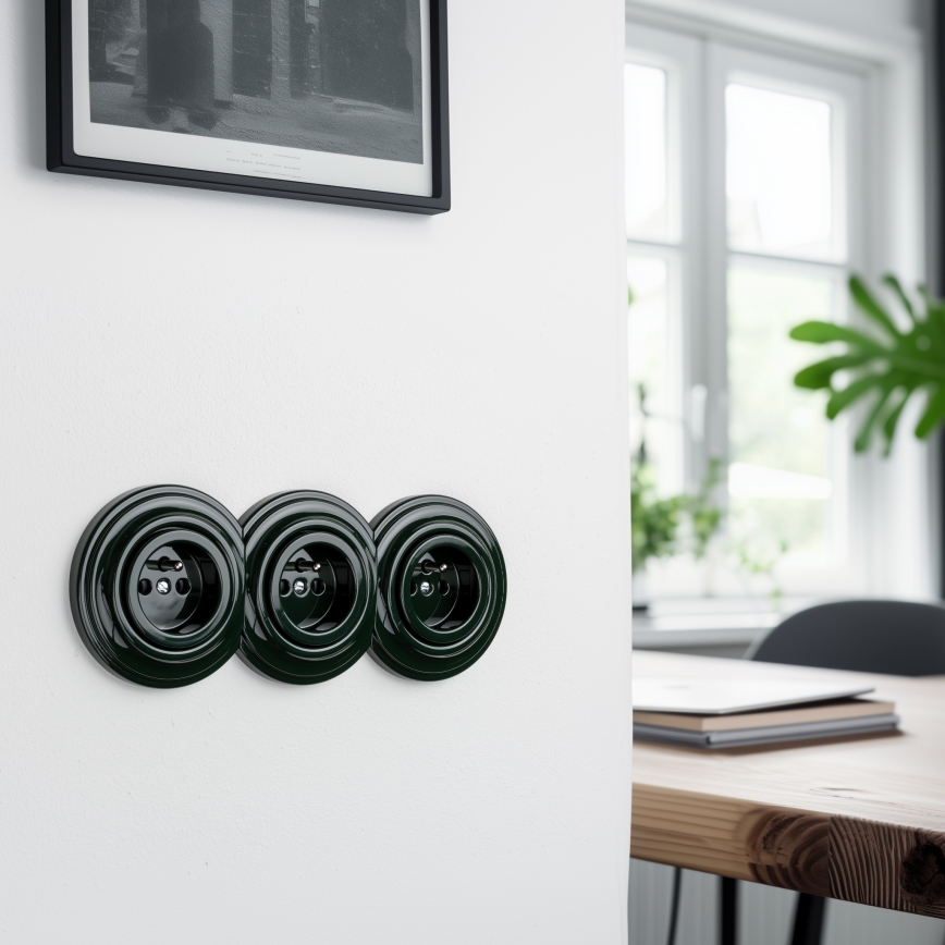 Kliklap - Trostruka retro kućna utičnica s okvirom, 230 V, zelena