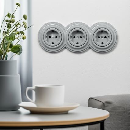 Kliklap - trostruka retro kućna utičnica s okvirom SCHUKO 230 V, siva
