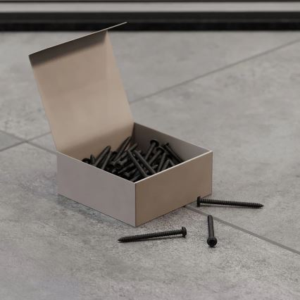 Komplet od 50 crnih lakiranih vijaka T25, 12 mm