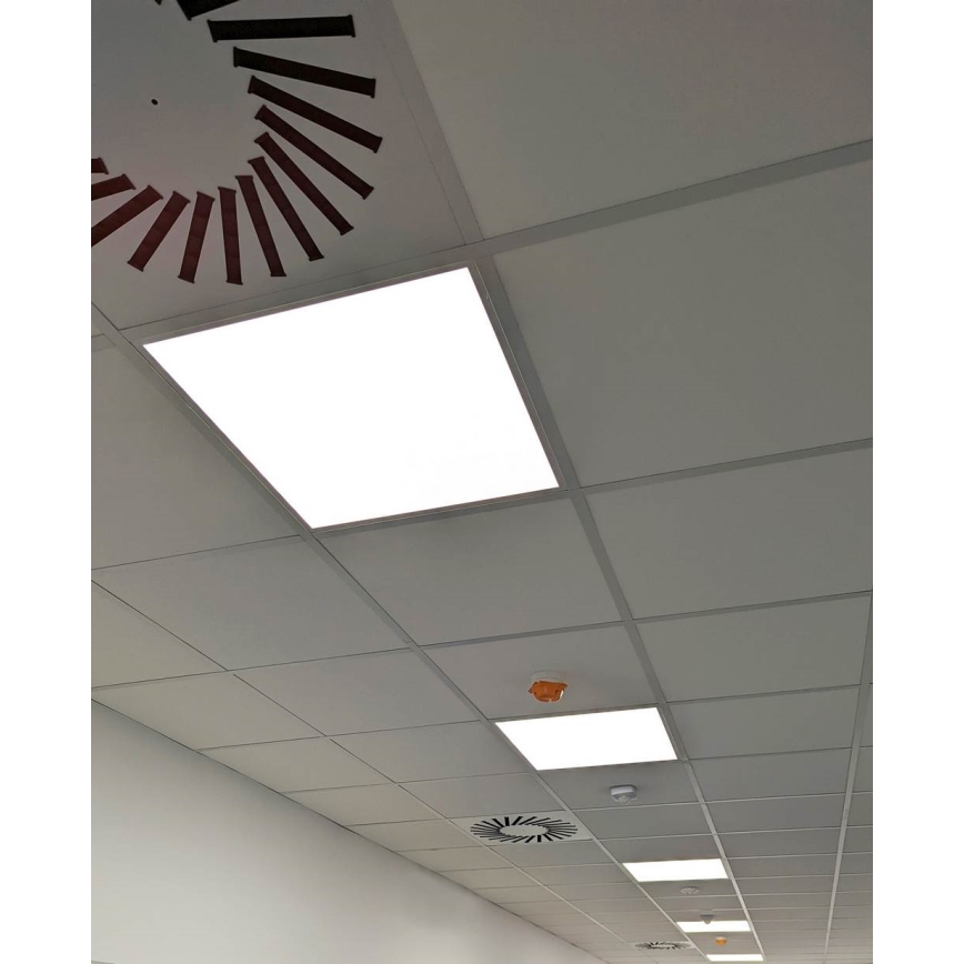 LED prigušivi ugradni panel za kupaonicu STELLA LED/28/32/36/40W/230V 59,5x59,5 cm CRI 90 IP44 bijela