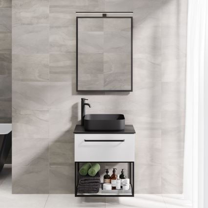 Kupaonsko ogledalo BORGSTED 60x80 cm, crno