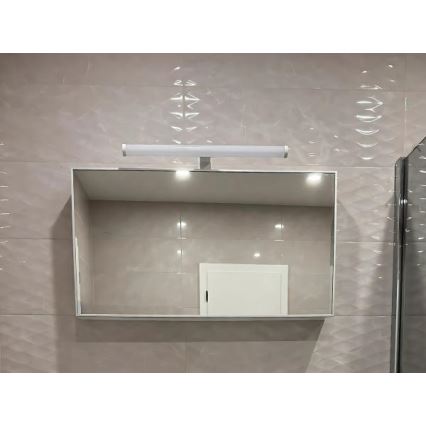LED kupaonsko osvjetljenje za ogledalo LED/12W/230V 59,5 cm IP44 bijela
