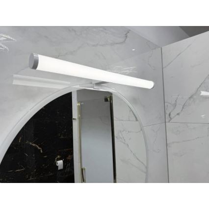 LED kupaonsko osvjetljenje za ogledalo LED/12W/230V 59,5 cm IP44 bijela