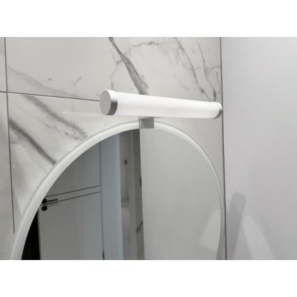 LED kupaonsko svjetlo za ogledalo LED/8W/230V 30 cm IP44 bijelo