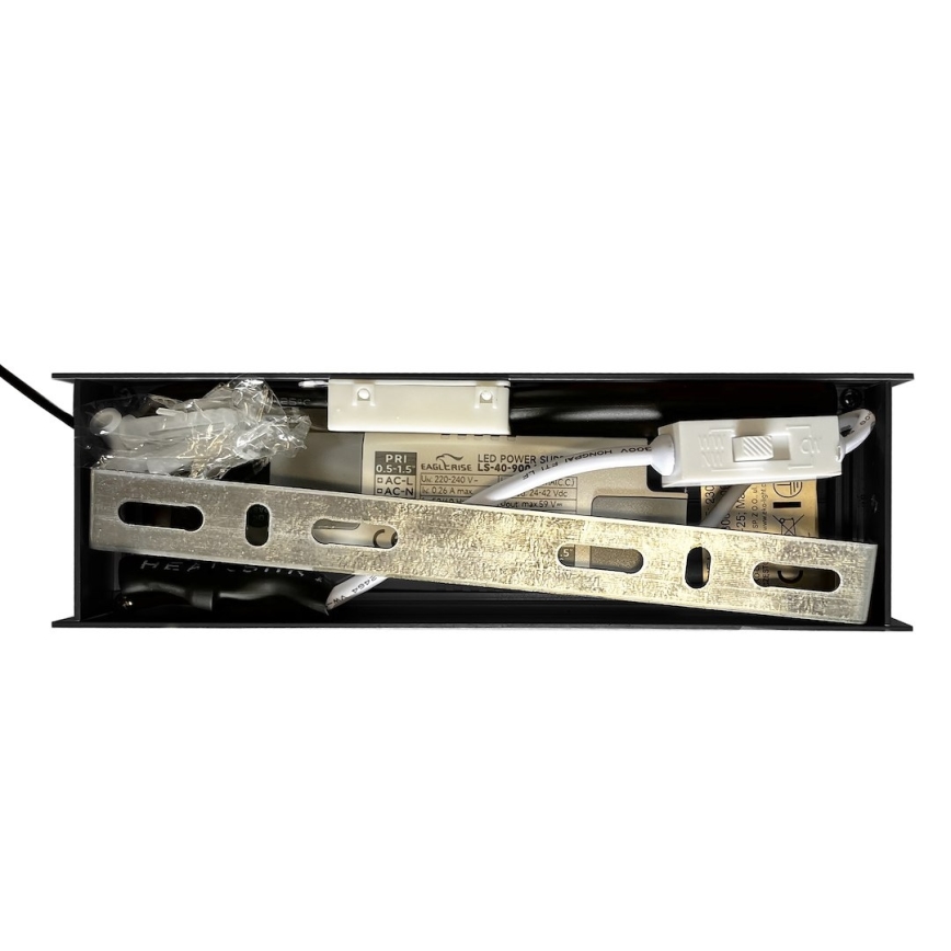 LED luster na sajli LINEA LED/36W/230V 3000/4000/5700K CRI 90 crna