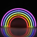 LED neonska zidna dekoracija RAINBOW LED/3W/3xAA USB višebojna