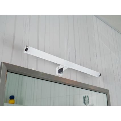 LED osvjetljenje za kupaonsko ogledalo LED/10W/230V 45 cm IP44 sjajni krom