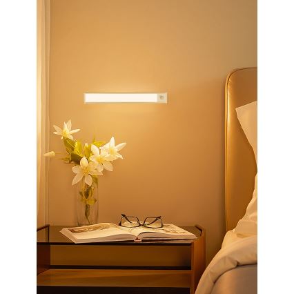LED Podelementna svjetiljka CABINET-4 s PIR senzorom LED/1,5W/230V 1100mAh 4000K