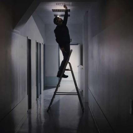 LED Priljepiva svjetiljka s senzorom GP DISCOVERY CHW54 LED/3xAAA IPX5