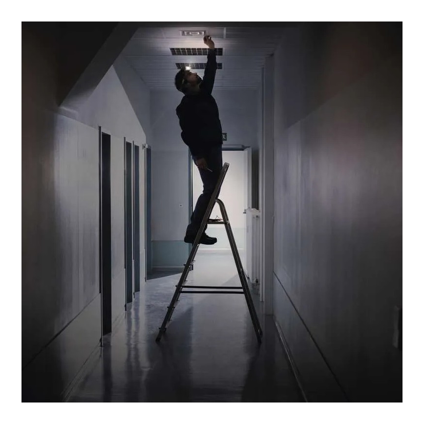 LED Priljepiva svjetiljka s senzorom GP DISCOVERY CHW54 LED/3xAAA IPX5