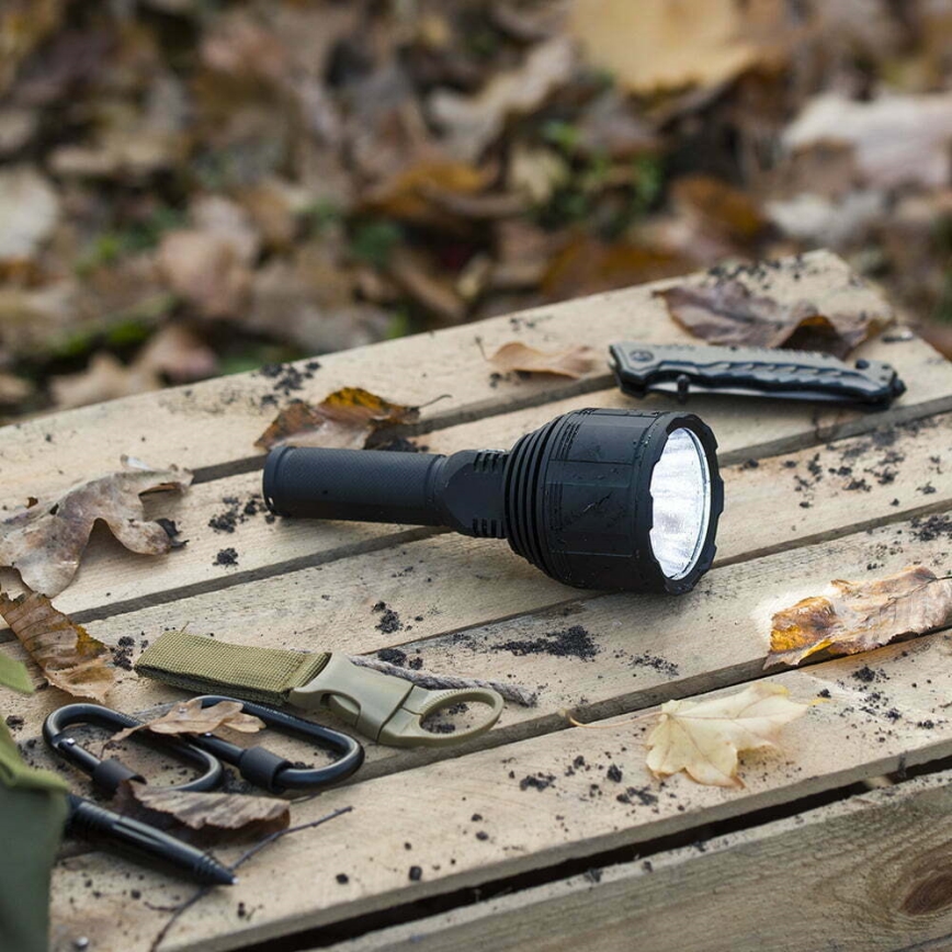 LED Prigušiva punjiva baterijska svjetiljka LED/30W/5V IPX7 3000 lm 4200 mAh