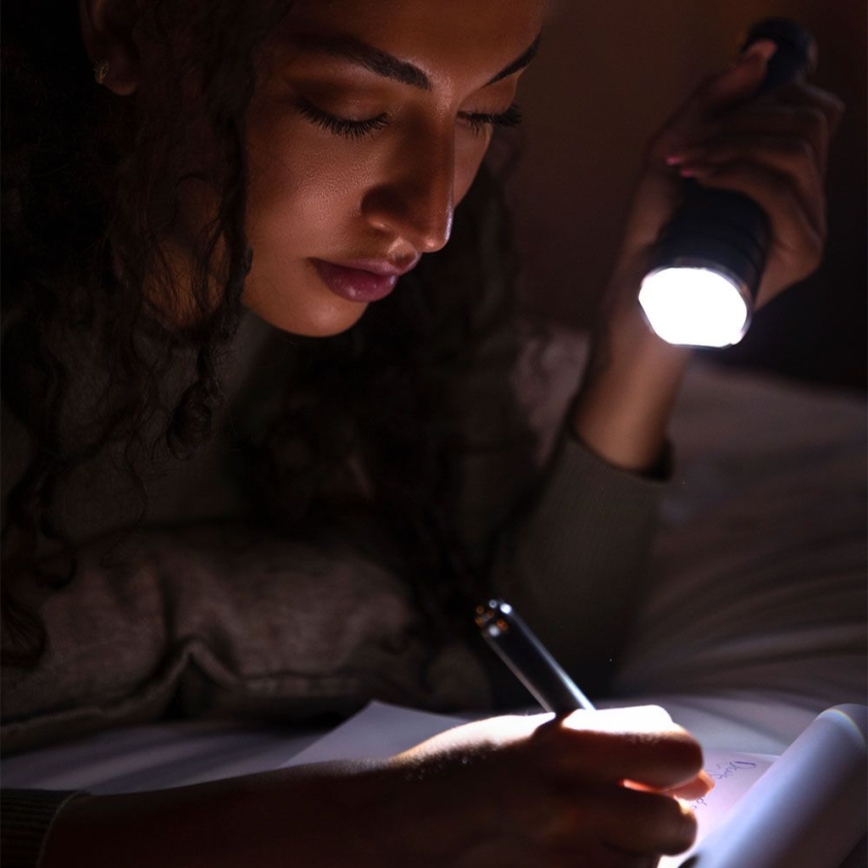 LED Punjiva baterijska svjetiljka USB LED/10W/5V IP54 2000 mAh 1000 lm