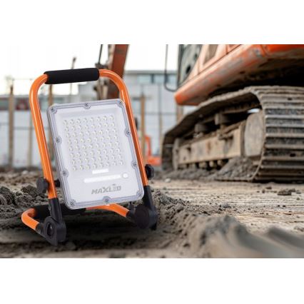 LED reflektor s mogućnošću prigušivanja, punjivi, sa stativom LED/50W/3,2V 4500K 5000 mAh IP65 narančasta