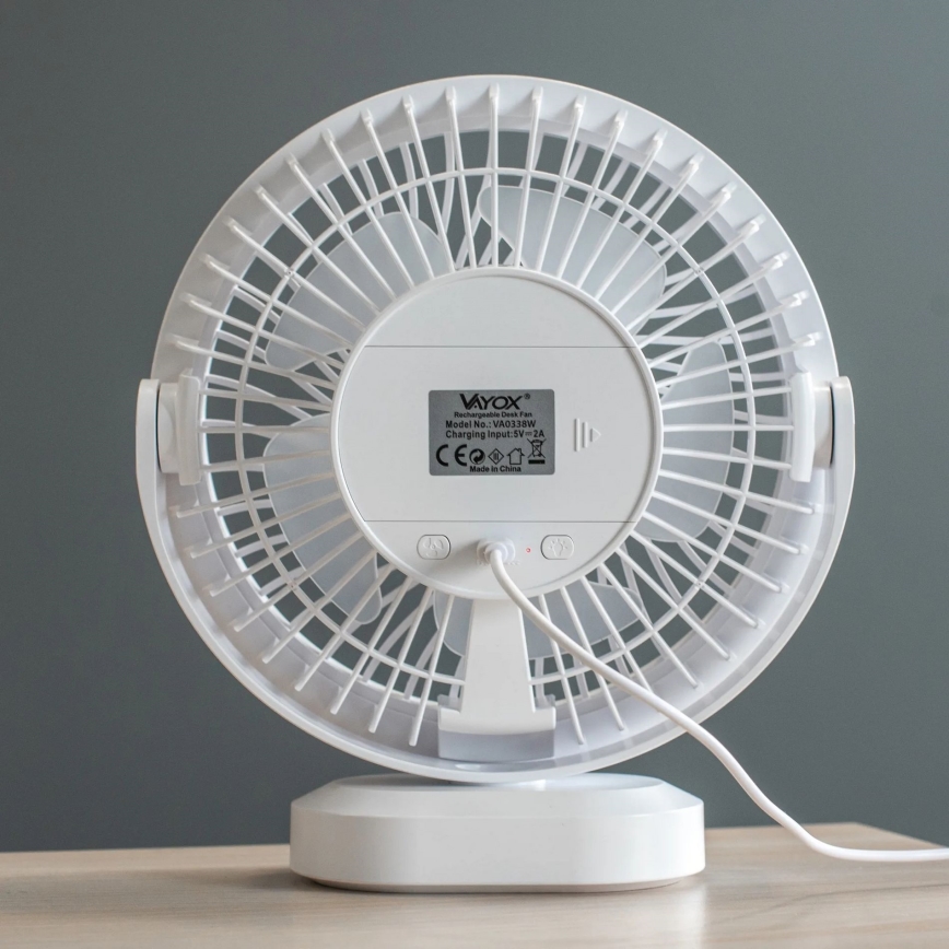 LED Punjivi stolni ventilator s LED rasvjetom LED/3W/5V USB 2400 mAh bijela