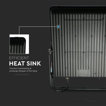 LED Reflektor LED/30W/230V 6400K IP65 crna