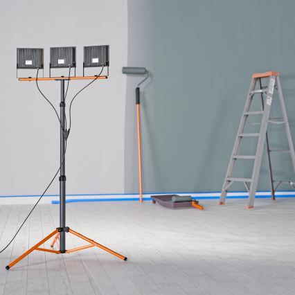 LED reflektor s postoljem 3xLED/100W/230V 4500K IP65 crna/narančasta