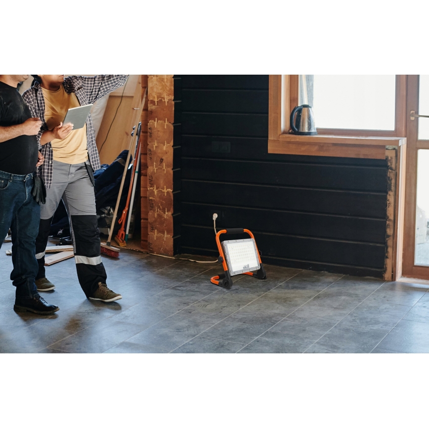 LED reflektor s postoljem LED/100W/230V 4500K IP65 narančaste boje