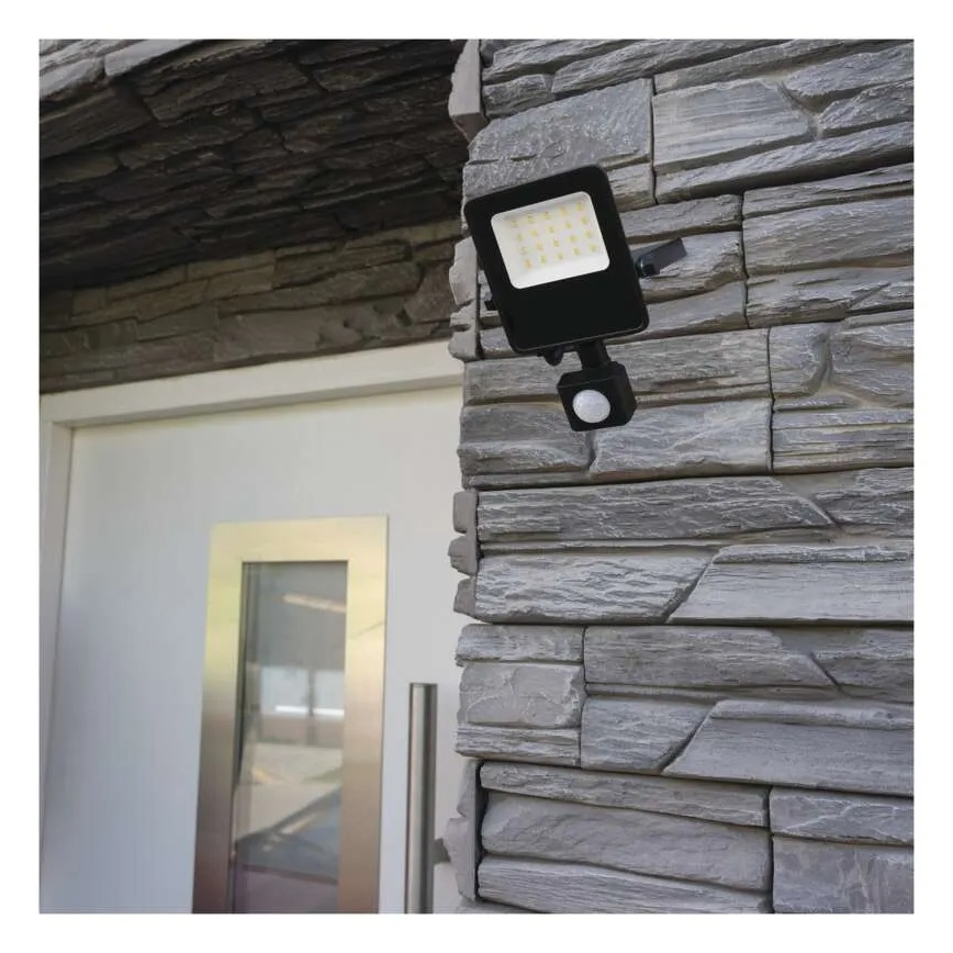 LED Reflektor s senzorom VISIO LED/30W/230V 4000K IP65