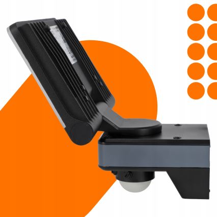 LED reflektor sa senzorom pokreta i sumraka LED/44W/230V 4200K IP54 crna