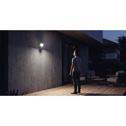 LED reflektor s senzorom pokreta i sumraka TAMBO EVO LED/20W/230V 4000K IP44 crna