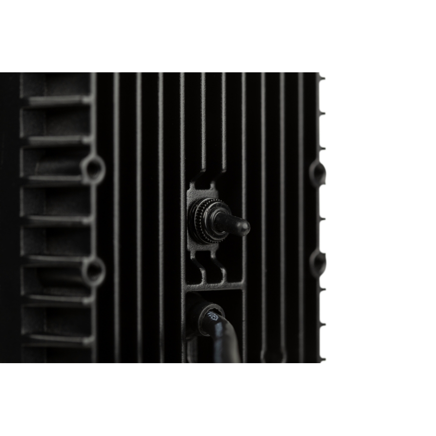 LED Reflektorska svjetiljka za automobil BLACK LED/30W/10-30V IP69 5700K uglast