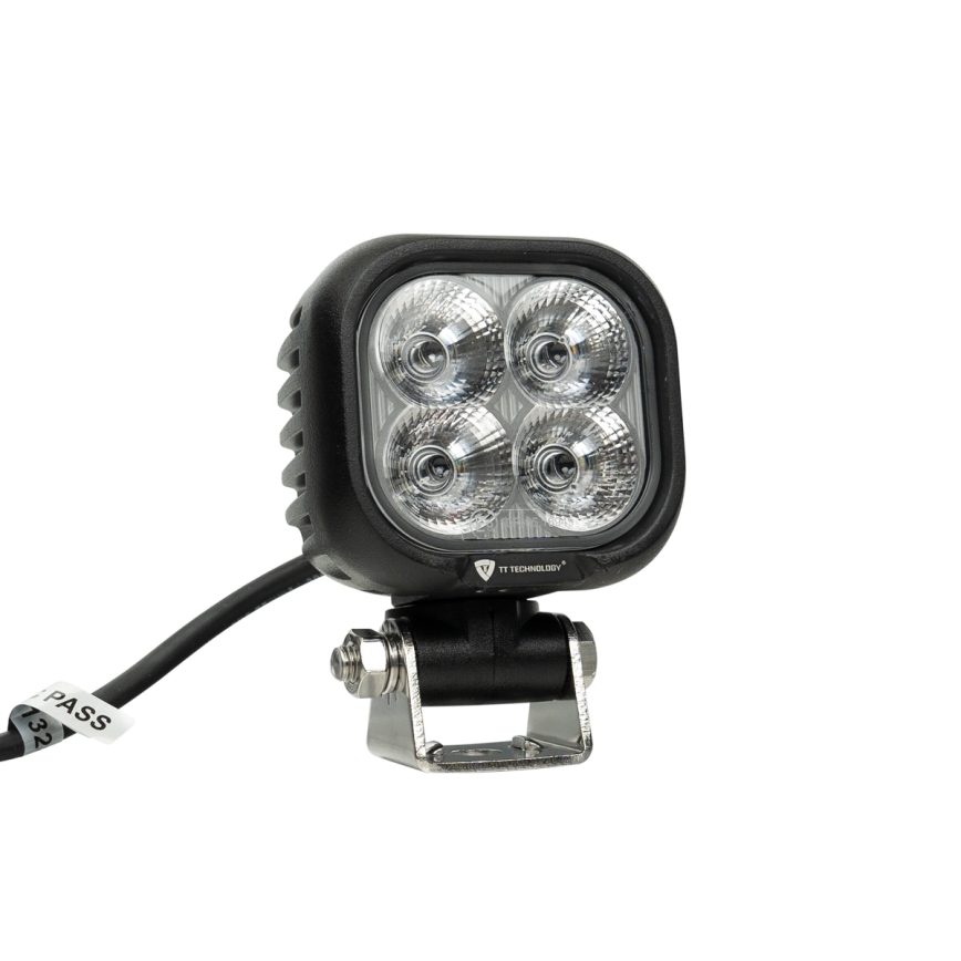 LED Reflektorska svjetiljka za automobil BLACK LED/40W/10-30V IP69 5700K uglast
