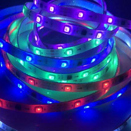 LED RGB Dimabilna traka MAGIC 5 m LED/24W/230V + daljinski upravljač