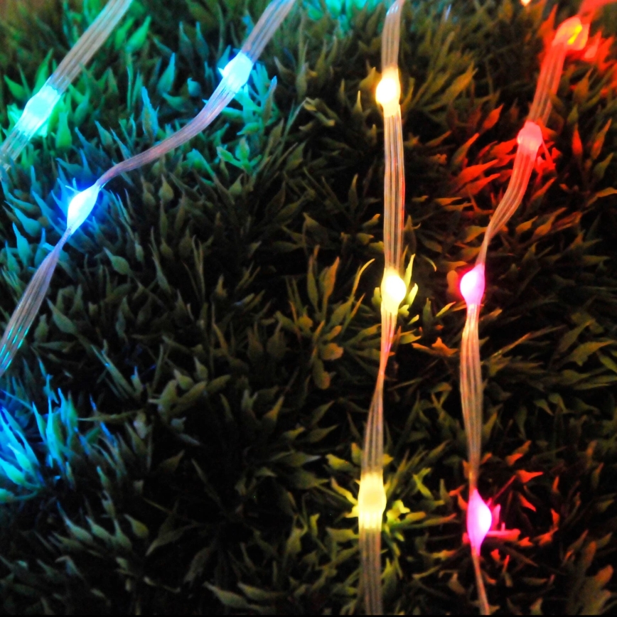 LED RGB svjetlosni lanac LED/10W/5V 10 m USB + daljinski upravljač