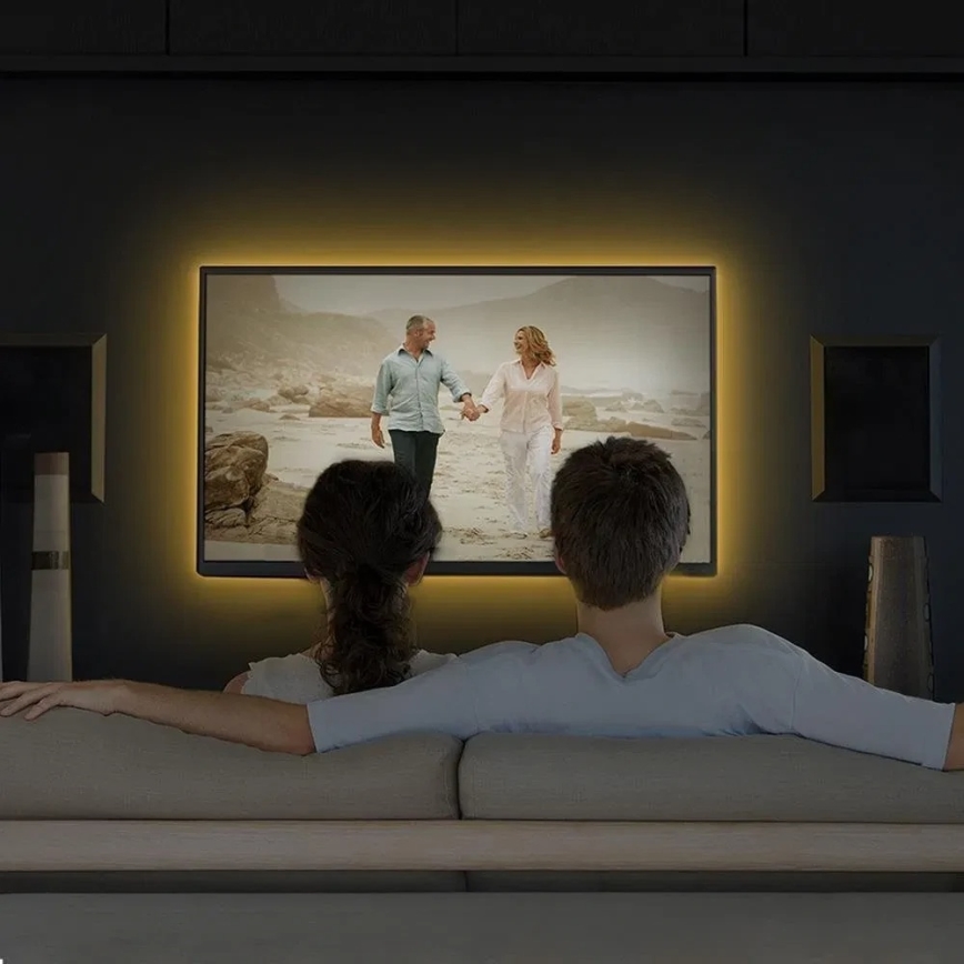 LED RGBW traka s prigušivanjem 5 m LED/13,5W/230V Wi-Fi