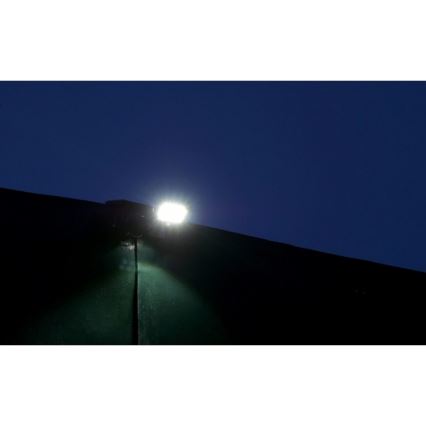 LED Solarna svjetiljka sa senzorom pokreta i dan/noć LED/3xAA IP44