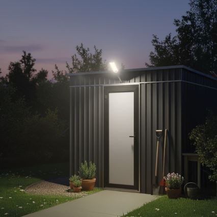 LED solarna ulična svjetiljka VENICE s prigušivanjem i senzorom LED/50W/3,2V 4000 mAh IP65 crna + daljinski upravljač