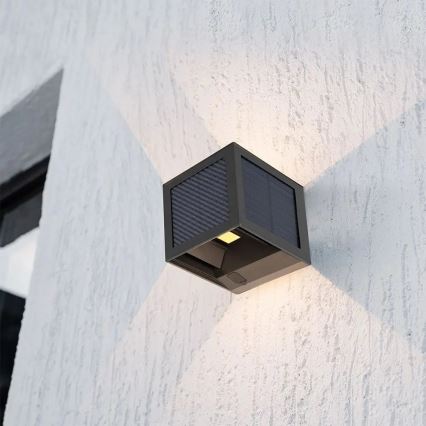 LED solarno zidno svjetlo sa senzorom LED/9W/3,7V 3000/4000/6000K IP65 2600 mAh crno