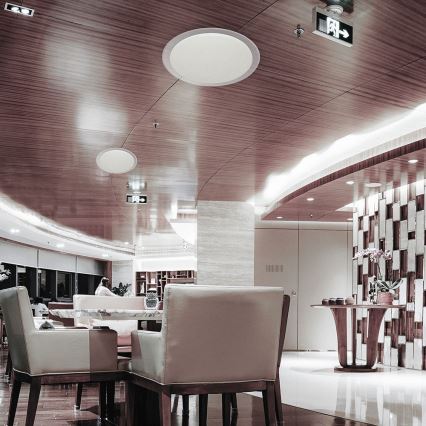 LED Dimmabilno stropno svjetlo LED/72W/230V 3000-6500K promjer 67 cm bijela + daljinski upravljač