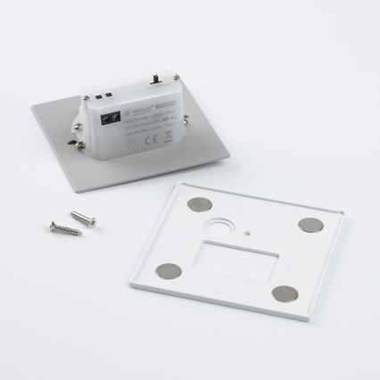 LED svjetlo za stepenište s senzorom pokreta i sumraka LED/1,5W/230V 3000/4000/6500K bijela