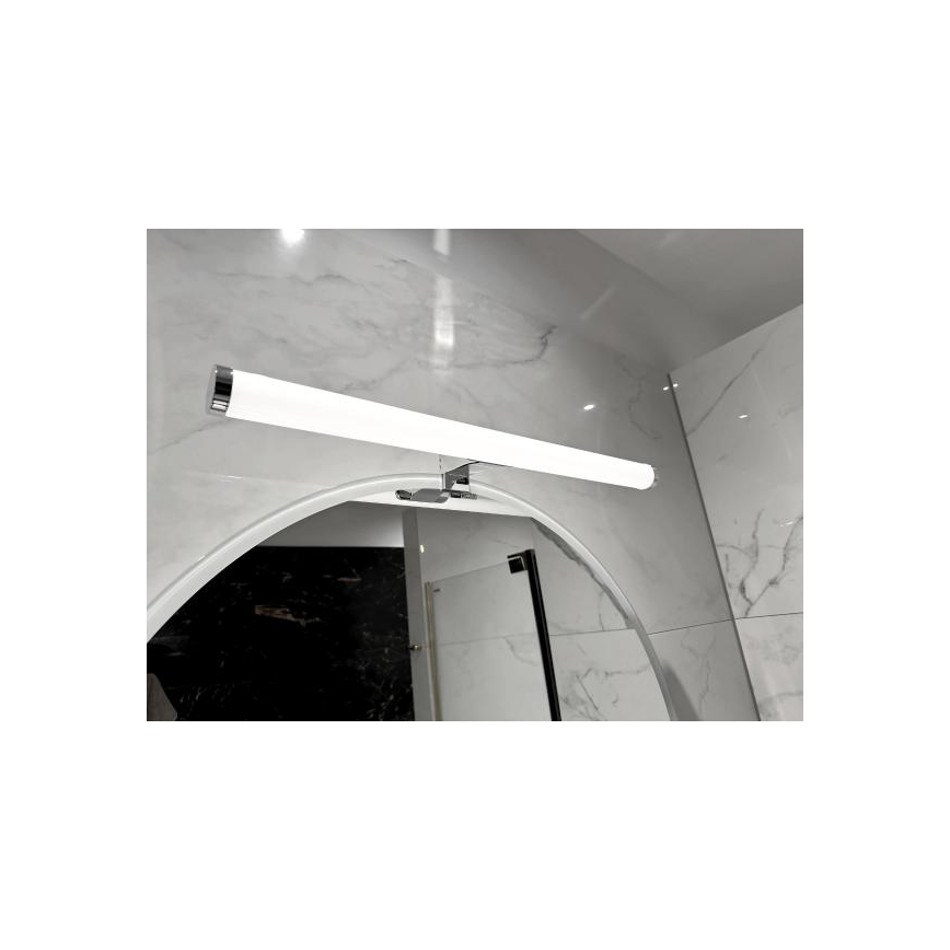 LED svjetlo za kupaonsko ogledalo LED/12W/230V 59,5 cm IP44 sjajni krom