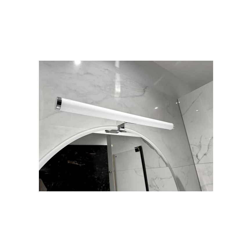 LED svjetlo za kupaonsko ogledalo LED/12W/230V 59,5 cm IP44 sjajni krom