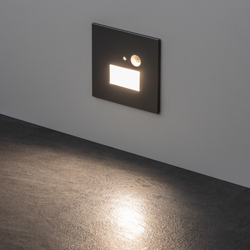 LED svjetlo za stubište s senzorem pokreta i sumraka LED/1,5W/230V 3000/4000/6500K srebrno