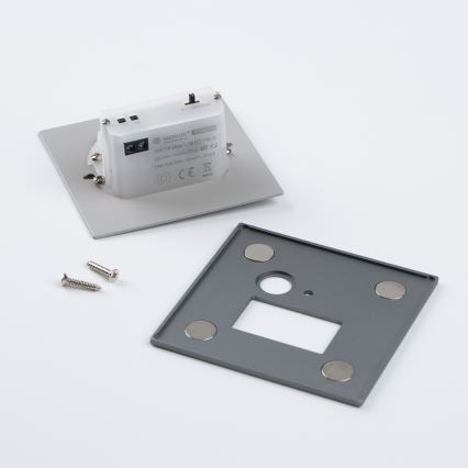 LED svjetlo za stubište s senzorem pokreta i sumraka LED/1,5W/230V 3000/4000/6500K srebrno