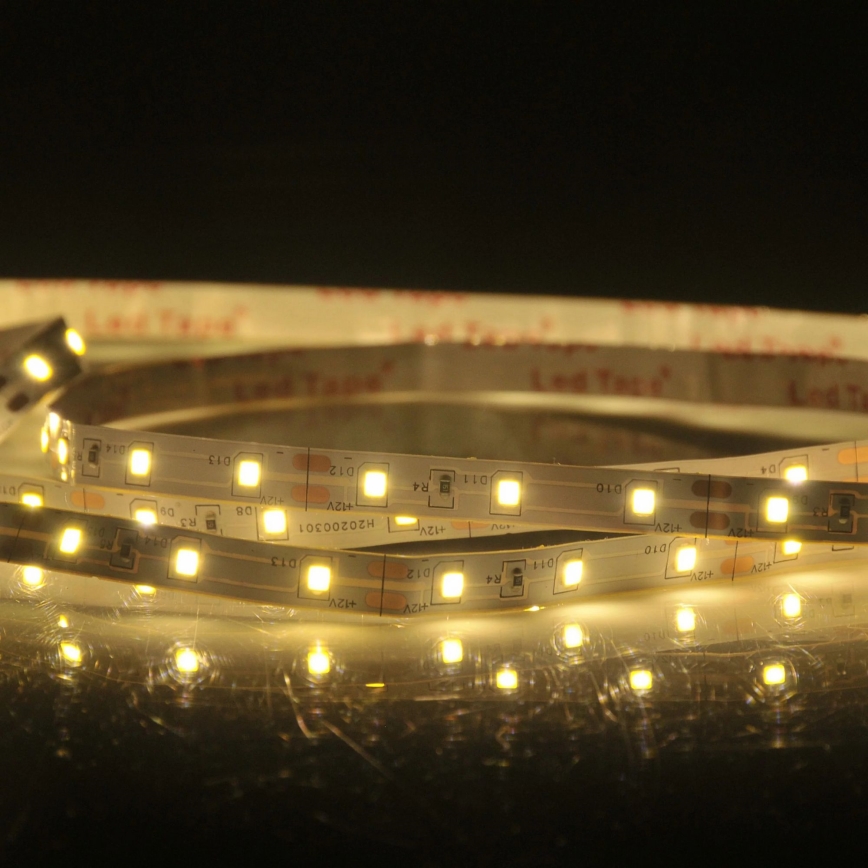 LED Traka 5m LED/10W/12V IP20 3300K