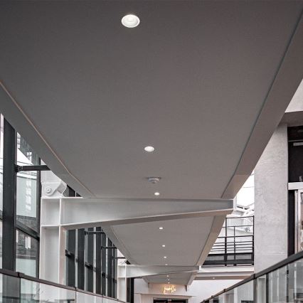 LED Ugradbena svjetiljka LED/18W/230V 3000/4000/6400K pr. 10,6 cm bijela