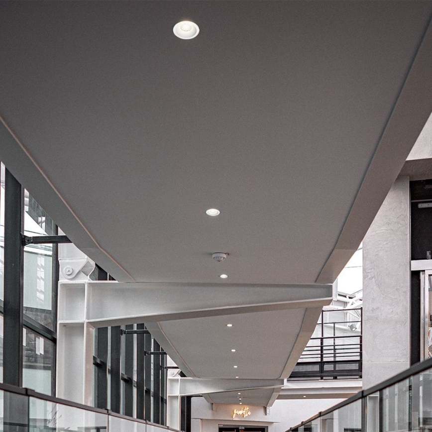 LED Ugradbena svjetiljka LED/18W/230V 3000/4000/6400K pr. 10,6 cm bijela