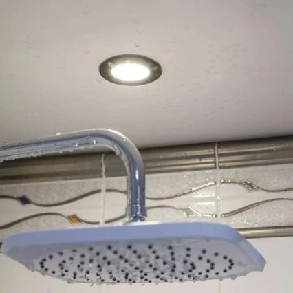 LED Ugradbena svjetiljka za kupaonicu LORI LED/4,5W/230V IP65 2700/4000K pr. 8,5 cm crna