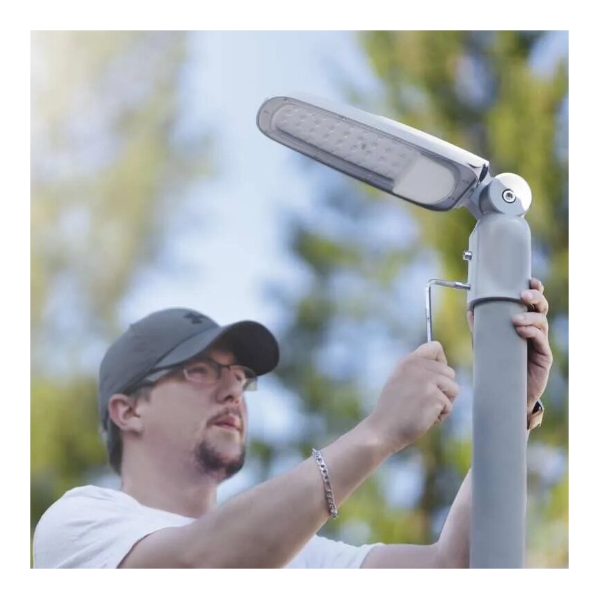 LED Ulična svjetiljka SOLIS LED/50W/230V 4000K IP65