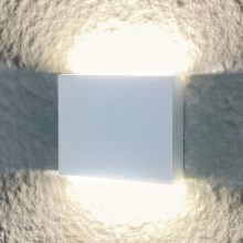 LED Vanjska zidna svjetiljka CHICAGO 2xLED/3,25W/230V IP44 bijela