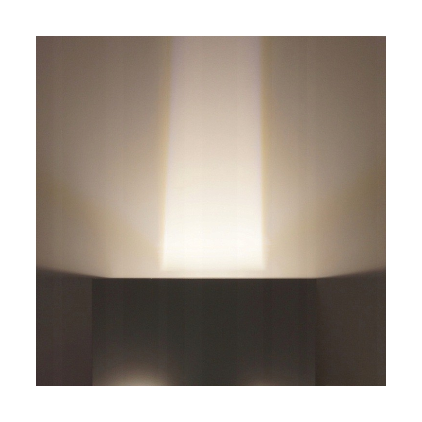 LED Vanjska zidna svjetiljka LED/12W/230V IP54 bijela