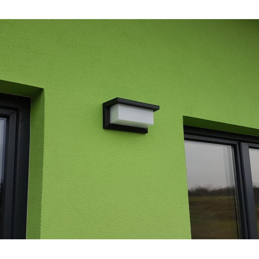 LED Vanjska zidna svjetiljka sa senzorom LED/12W/230V IP54 crna