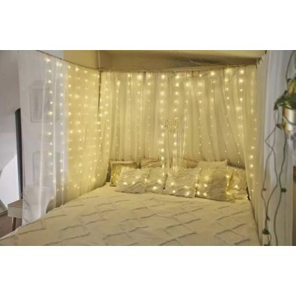 LED Vanjske božićne lampice 300xLED/8 funkcija 7,9 m IP44 topla bijela