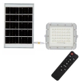 LED Vanjski prigušivi solarni reflektor LED/6W/3,2V IP65 6400K bijela + daljinski upravljač