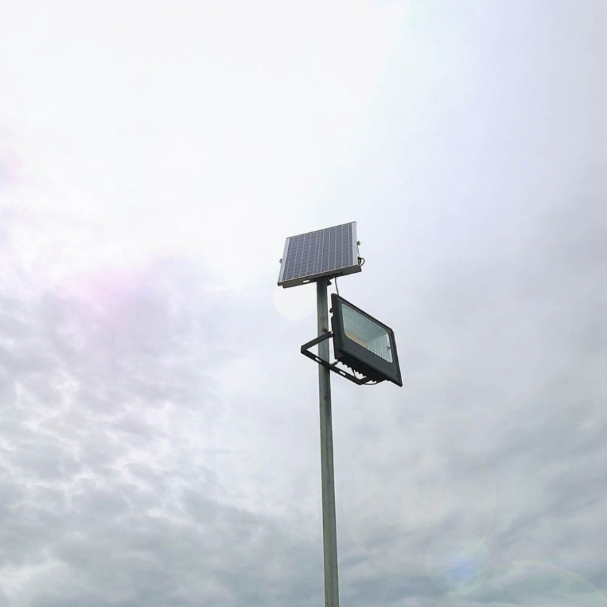LED Vanjski solarni reflektor LED/40W/10V IP65 6000K 20000 mAh + daljinski upravljač